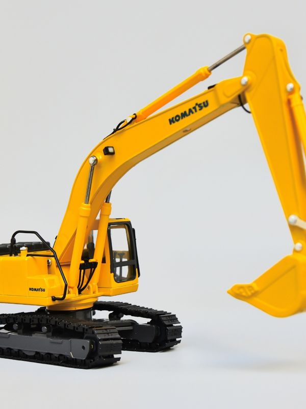 Komatsu PC200 Bagger 1/43 Skala Metallmodell Sammleröffnungs Türen