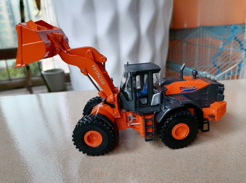Authentische 1/50 Hitachi ZAXIS250LC-5 ZX200 ZX350LC-6 Bagger-Diecast-Modell-Spielzeug