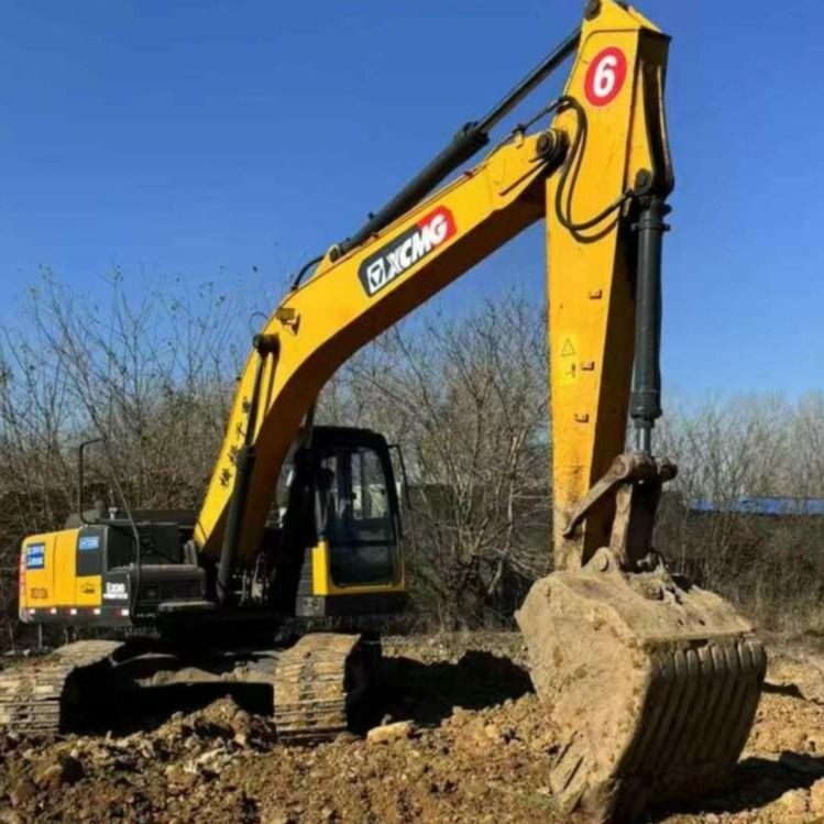 Gebraucht XCMG 215D 20 Tonnen Crawler Bagger Schwerlastmaschine für den industriellen Bau