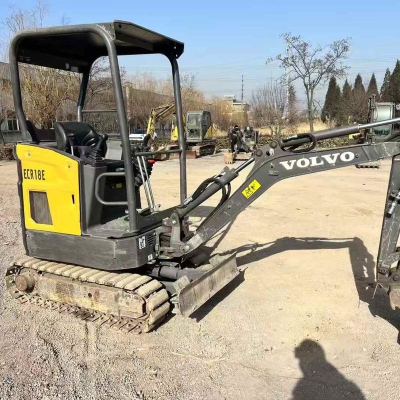 Gebrauchtes Volvo EC18 Mini Bagger 2020 920 Stunden französischer Import Hydraulischer Hammer Eimer