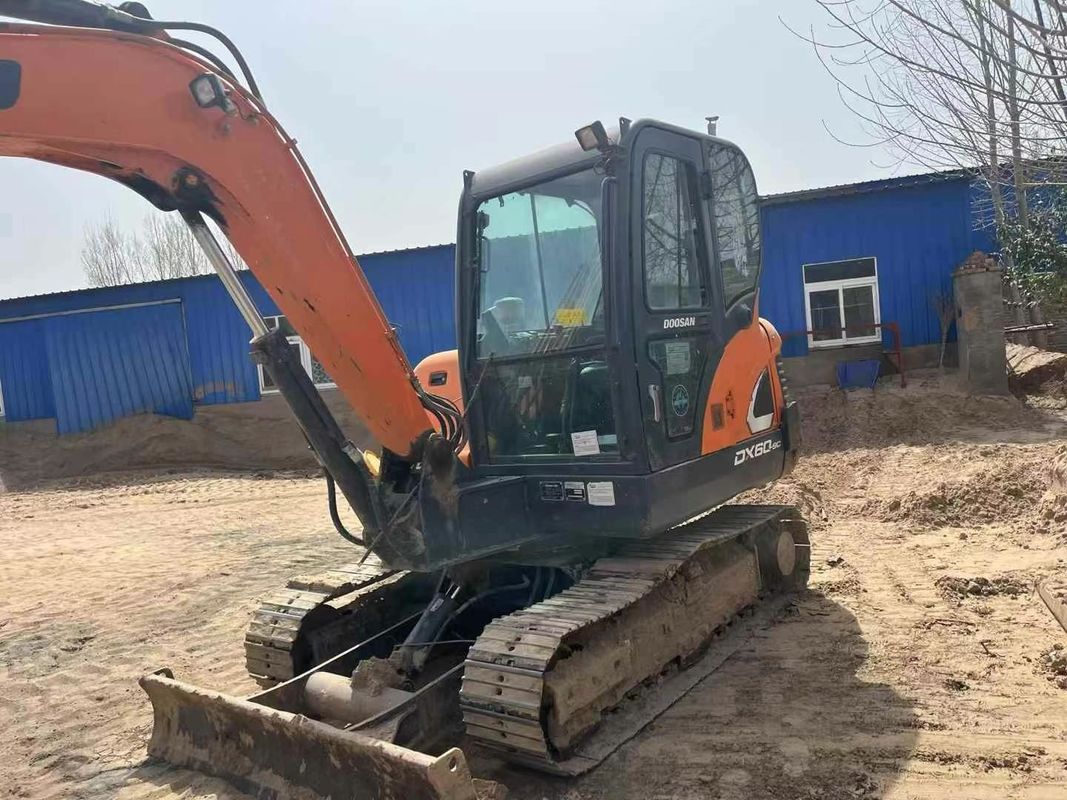 Gut gepflegt Gebraucht 2020 Doosan DX60-9C 6 Tonnen Bagger für Landschaftsbau
