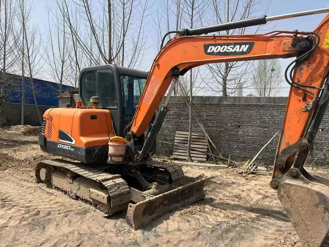 Gut gepflegt Gebraucht 2020 Doosan DX60-9C 6 Tonnen Bagger für Landschaftsbau