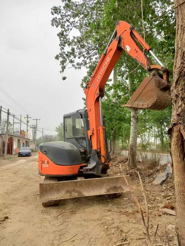 Gebrauchtes Hitachi ZX75-US Bagger 7,5 Tonnen Mini Digger Baumaschinen in gutem Zustand