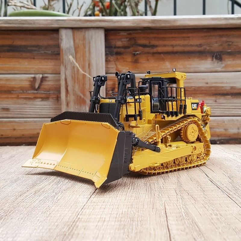 DM 1/50 D10T2 Ketten-Dozer-Modell aus Druckguss, Bau-Fahrzeug 85532C, Sammlerstück