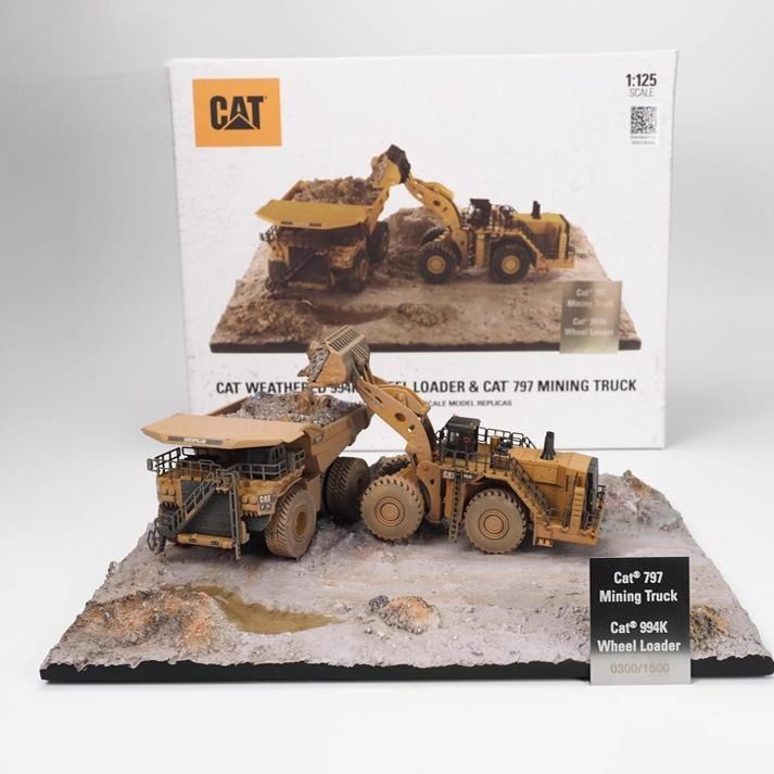 Diecast Masters 1:125 Maßstab Radlader & Muldenkipper Schlammszene Modell-Set 85762