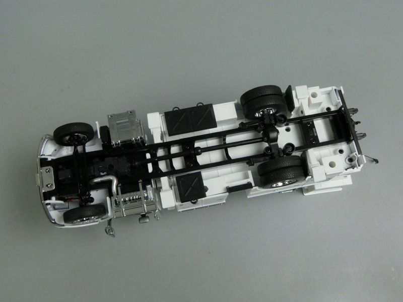 1/32 Peterbilt 536 mit Altec AA55 Hubarbeitsbühne DM Modell 71105