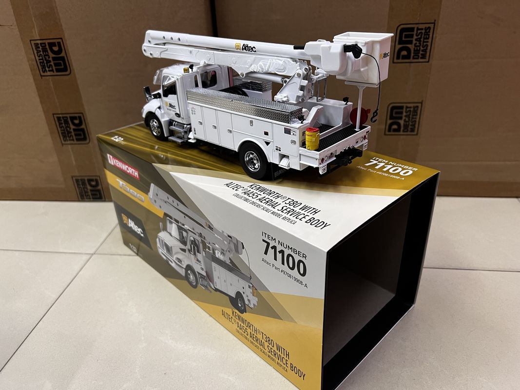 DM 1/32 Kenworth T380 Luftarbeitsplattform Lkw Legierung Baufahrzeug Modell 71100