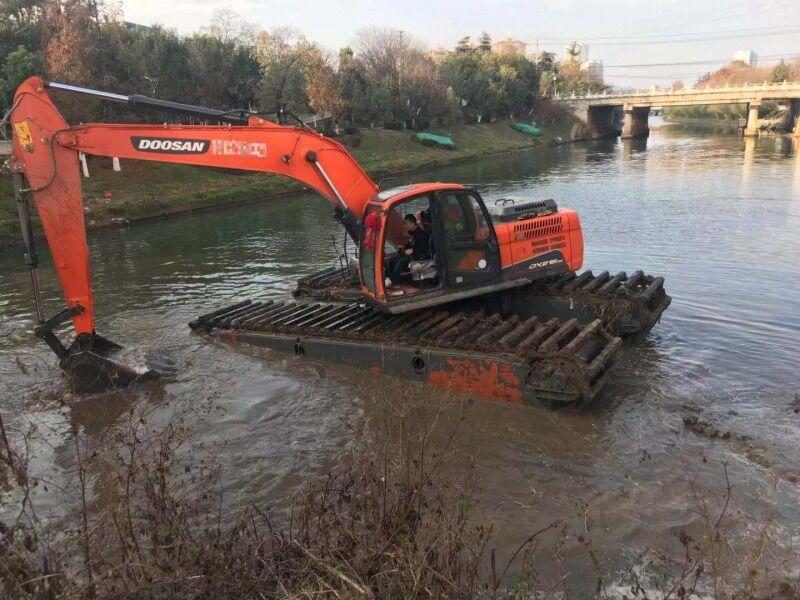Speziell gebaute Amphibienbagger Pontoon Schwimmer für Fluss See Sumpf Bagger Buggy Unterwagen Lieferant