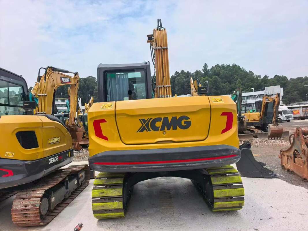 98 % neuer XCMG XE75G-Bagger mit Gummipolster-Schienenschuh und hydraulischer Schere