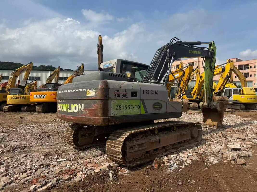 Gebrauchter 13-Tonnen-Raupenbagger Zoomlion ZE135G/E-10‌ 2020-Jahre-Maschine zu verkaufen